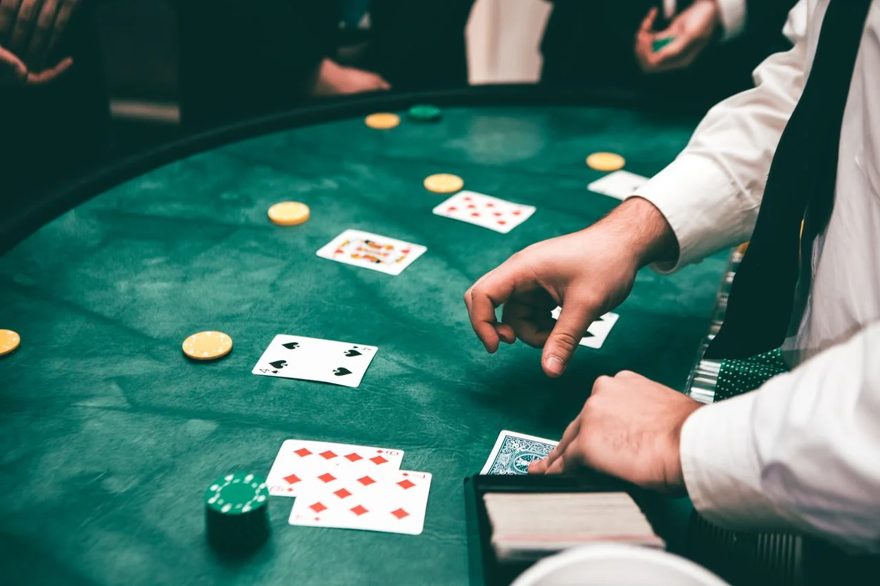 Kênh liên hệ chính thức và giải đáp đặc quyền VIP